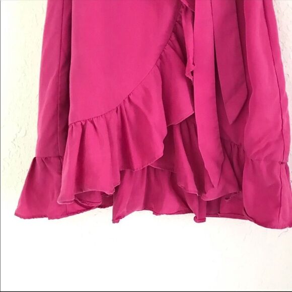 LINE + DOT Cherie Mini Wrap Dress Ruffle V-Neck Short Sleeve Fuchsia Pink Medium - Picture 5 of 15